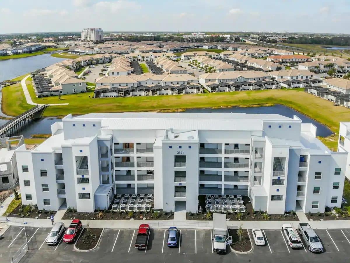 Terrific Thematic Lakeview 2B With 2 Clubhouses Kissimmee Eksteriør bilde